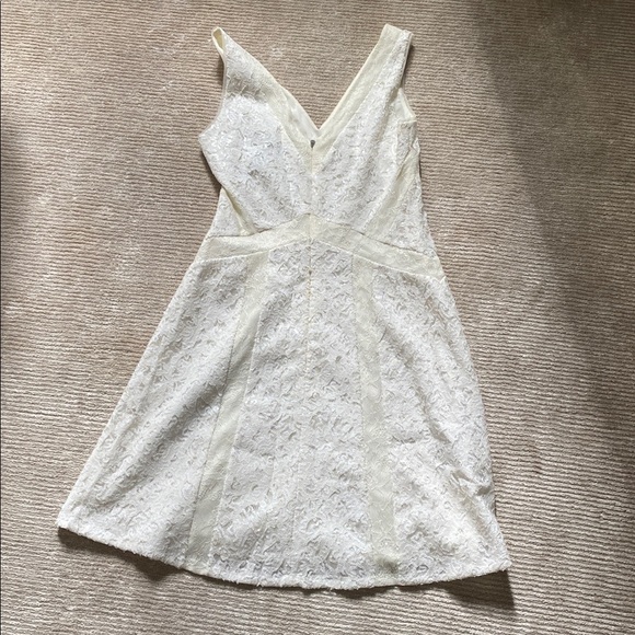 BCBGMaxAzria Gracie Off-White Sequin Lace Mini Dress Bridal Shower Wedding - Picture 8 of 14